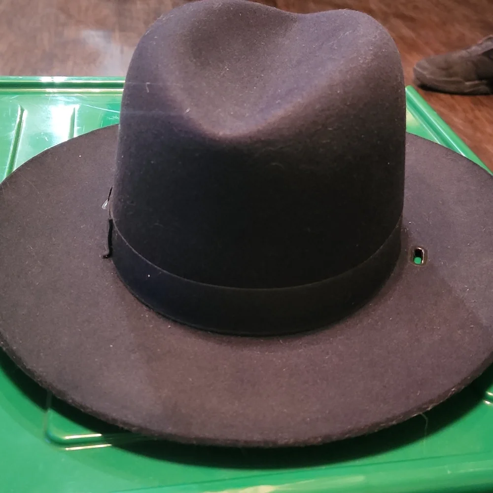 Stratton self forming hat - Picture 1 of 9
